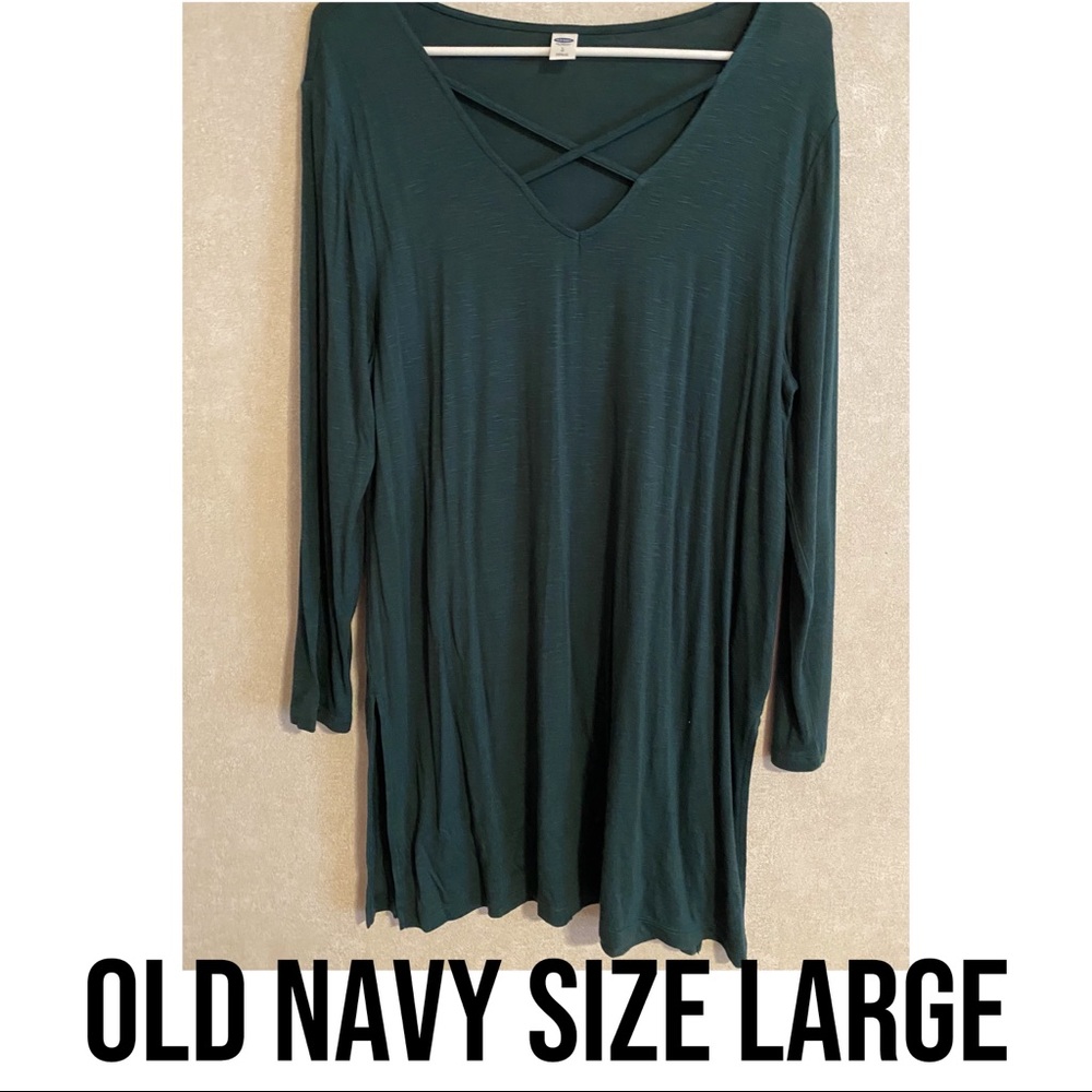 Old Navy cross cross neckline tunic top. size Large